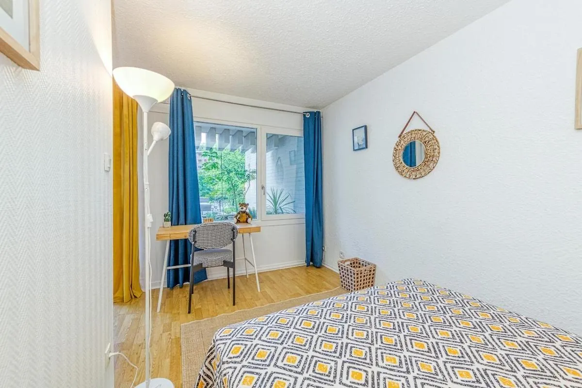 Charming T2, Wifi, Air Conditioning, Balcony Grenoble France
