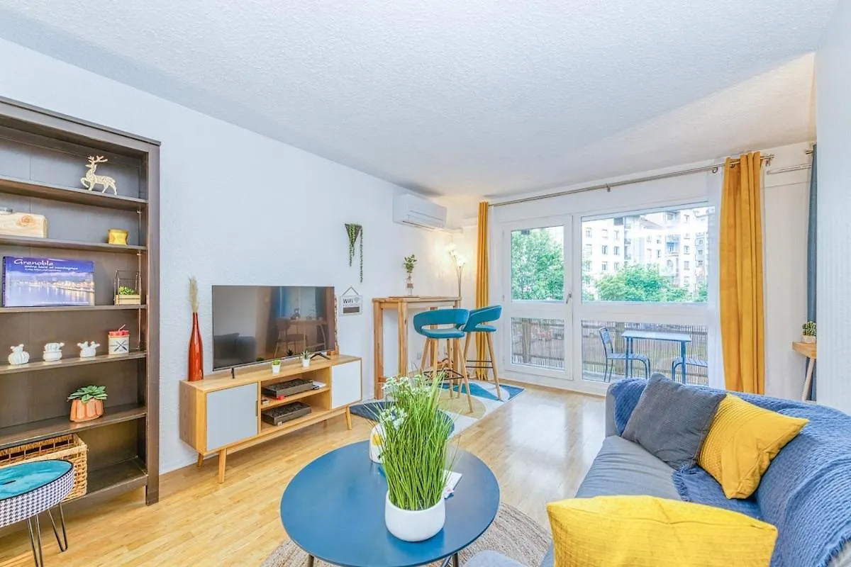 Charming T2, Wifi, Air Conditioning, Balcony Grenoble 0*,  Francja