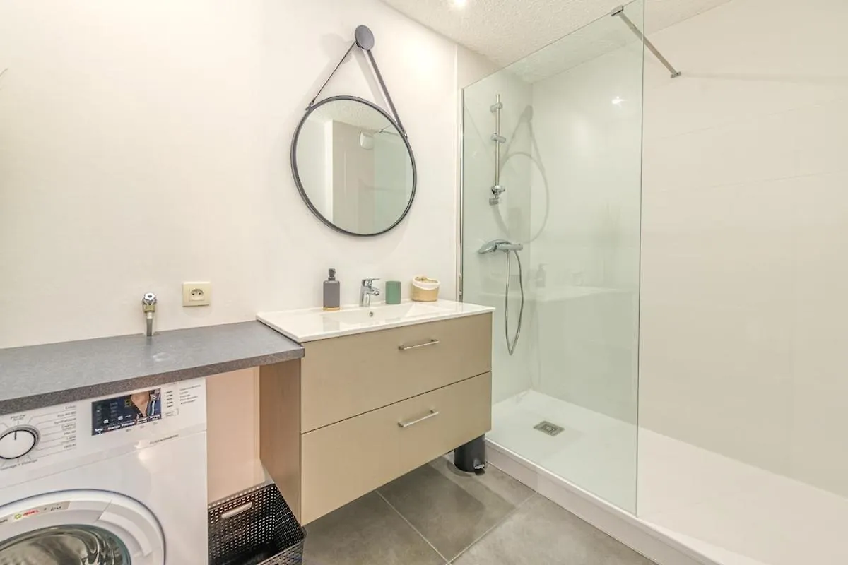 Charming T2, Wifi, Air Conditioning, Balcony Grenoble 0*,  Francja